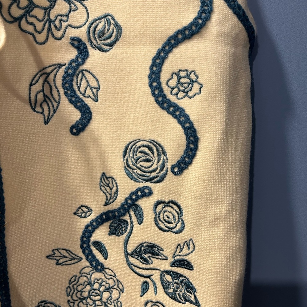 SO CUTE FOR SPRING! 🌻 DRIFTWOOD knit vest - Picture 5 of 6